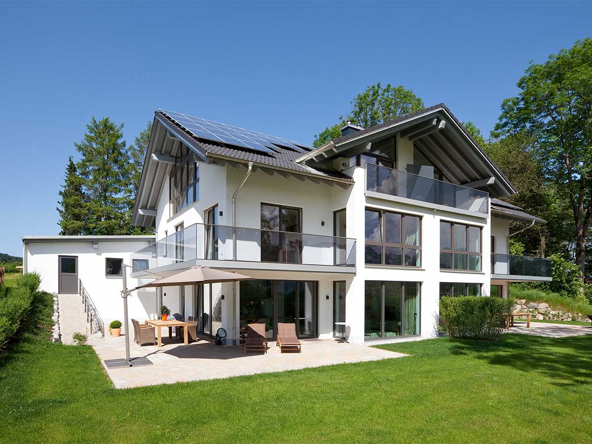 KF 410 | Home Pure | modernes 3 Familienhaus mit Glasbalkon 4